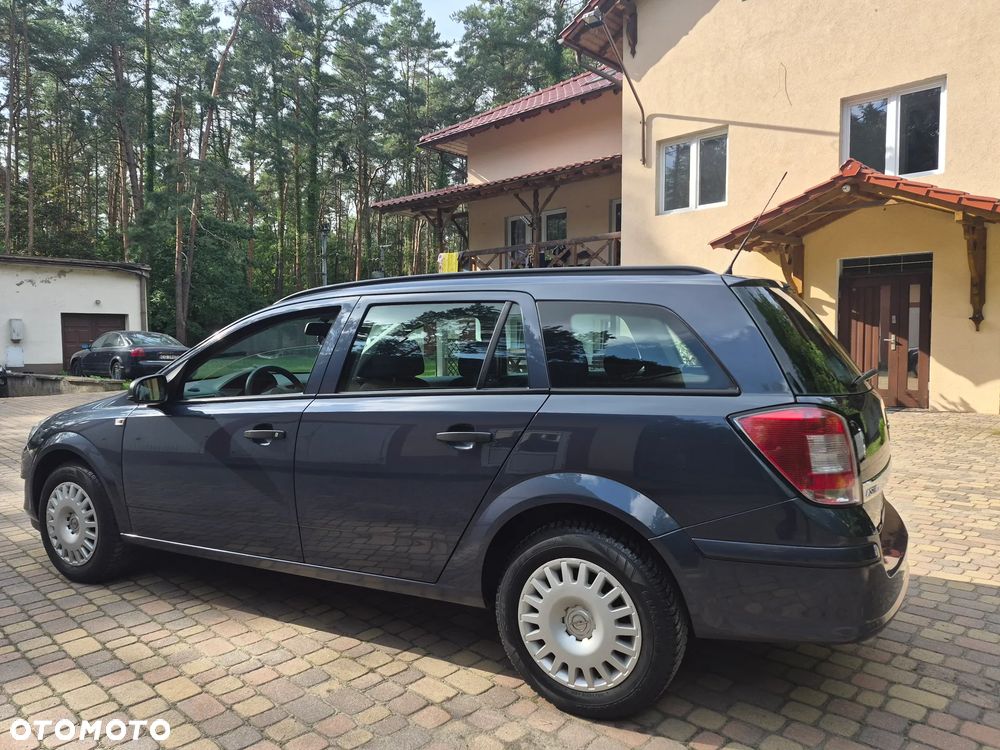 Opel Astra 1.4 Essentia - 5