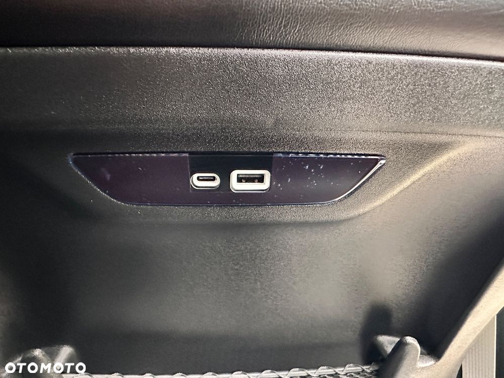 Chrysler Pacifica - 33