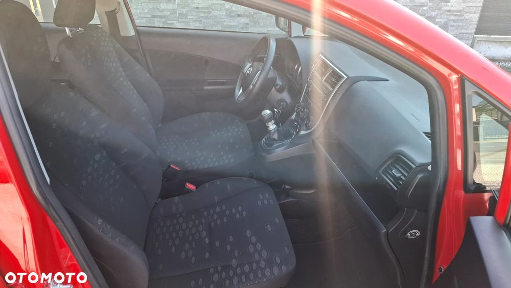 Toyota Verso S 1.33 VVT-i Comfort - 26