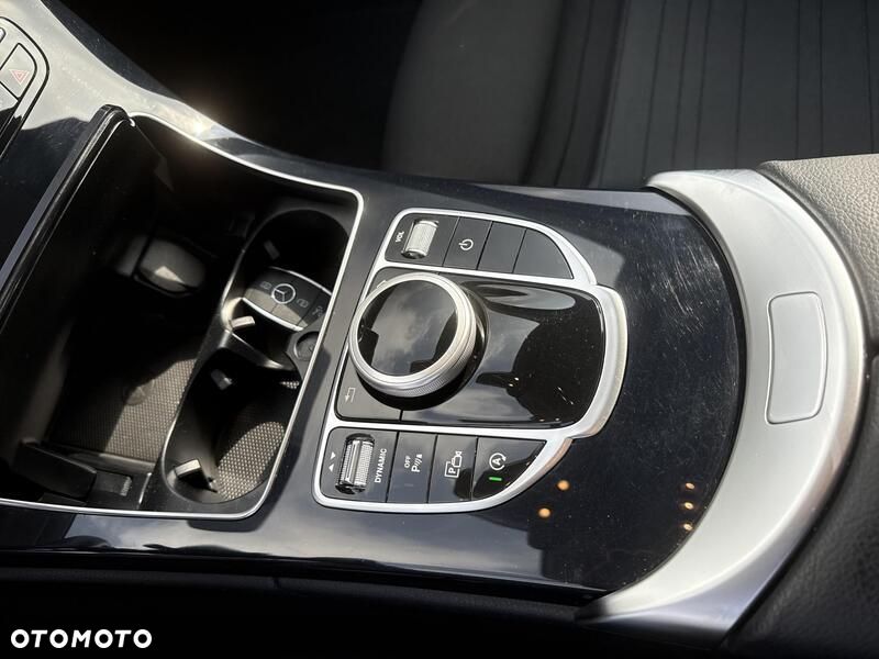 Mercedes-Benz Klasa C 180 9G-TRONIC - 17