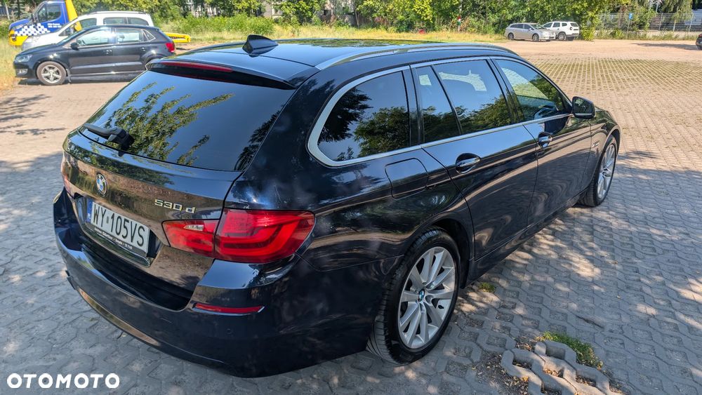 BMW Seria 5 530d xDrive - 2
