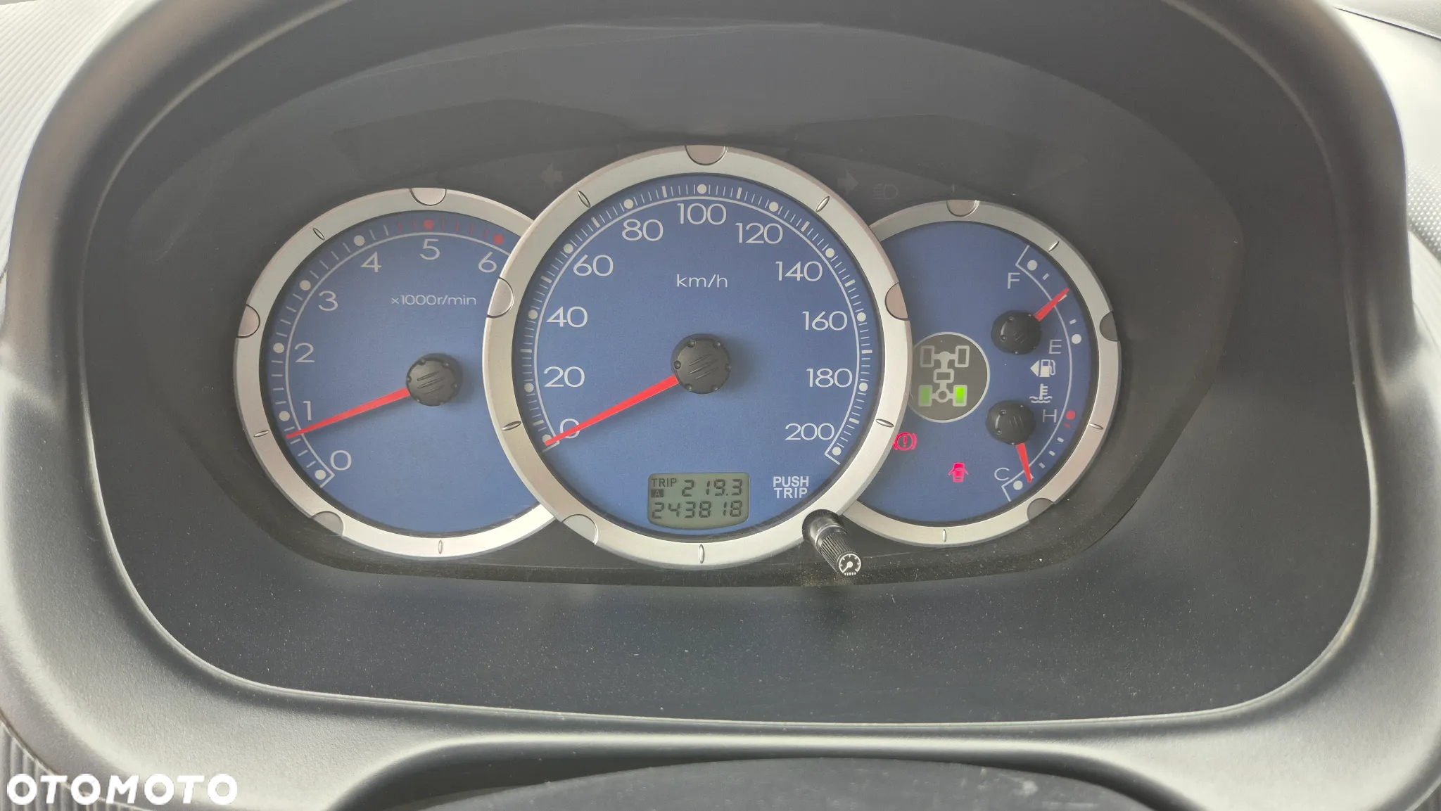 Mitsubishi L200 2.5 DID Intense - 31