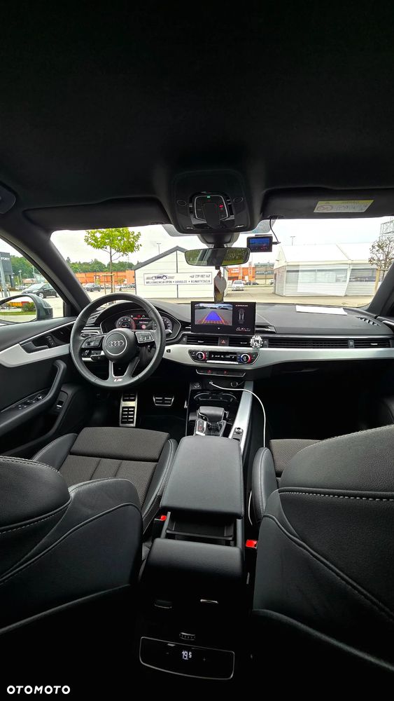 Audi A4 Limousine - 8