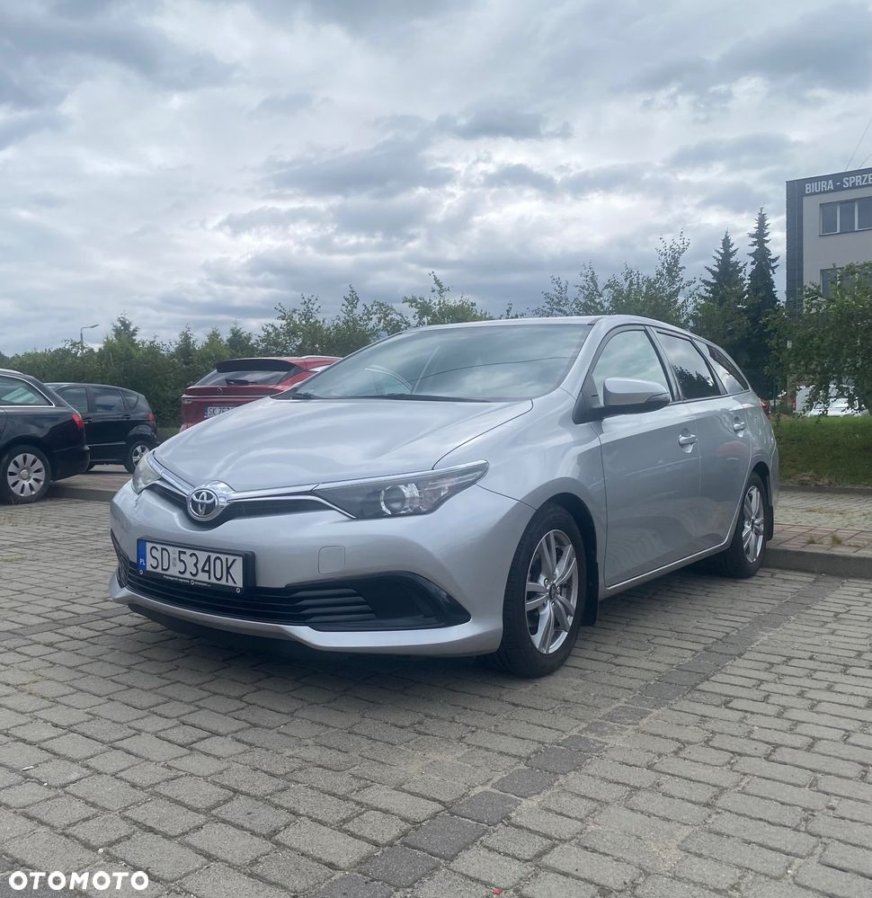 Toyota Auris 1.4 D-4D Active - 1