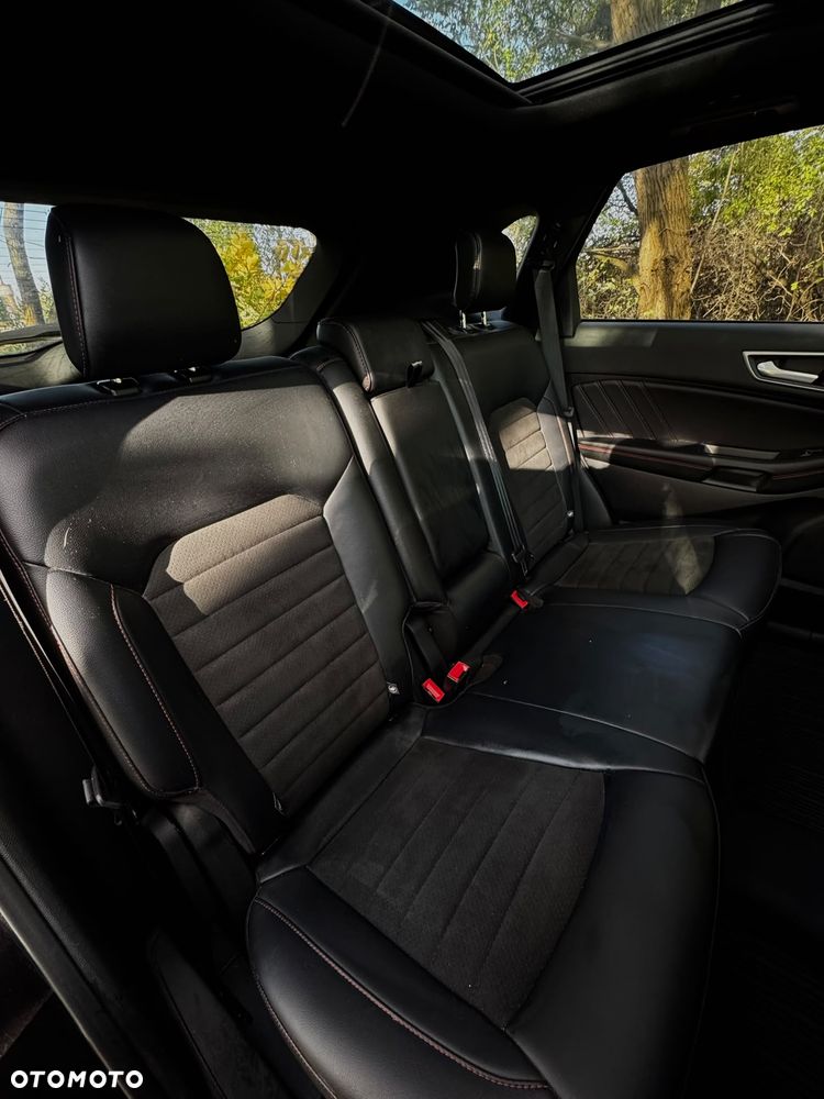 Ford Edge - 26