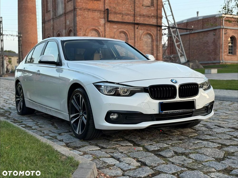 BMW Seria 3 320i Edition Luxury Line Purity - 4