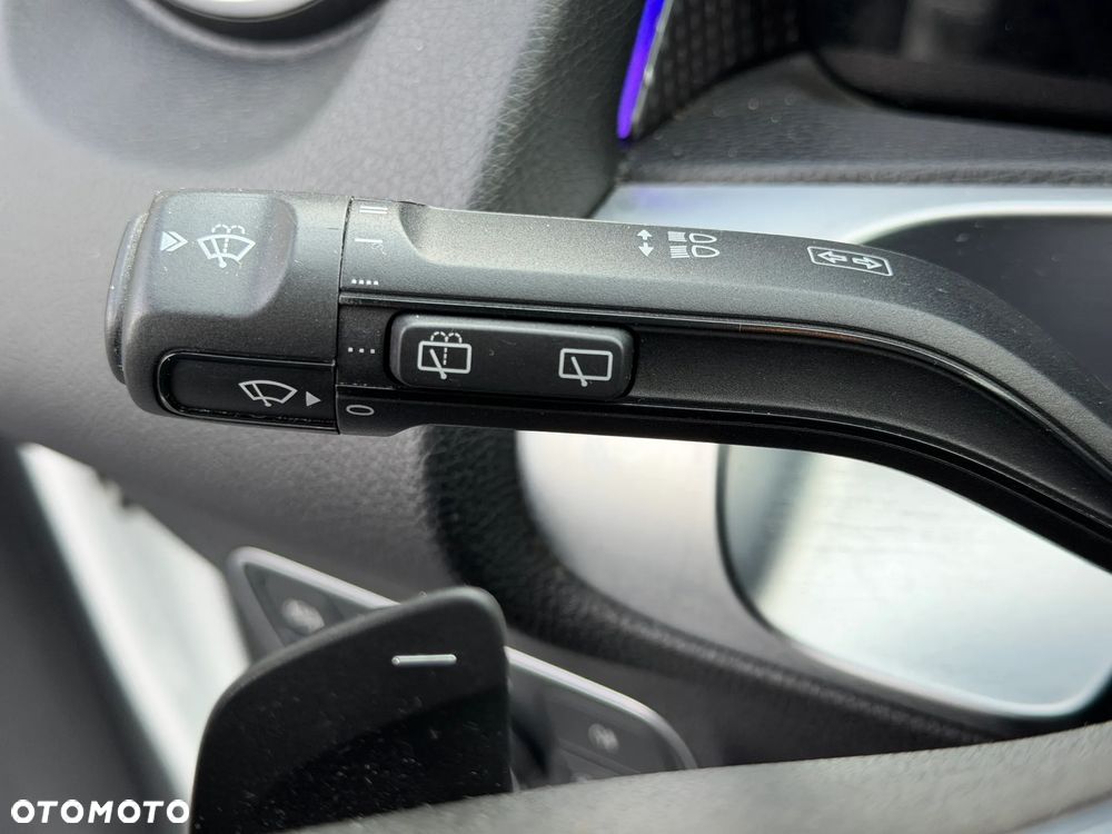 Mercedes-Benz GLB 200 Progressive 7G-DCT - 18