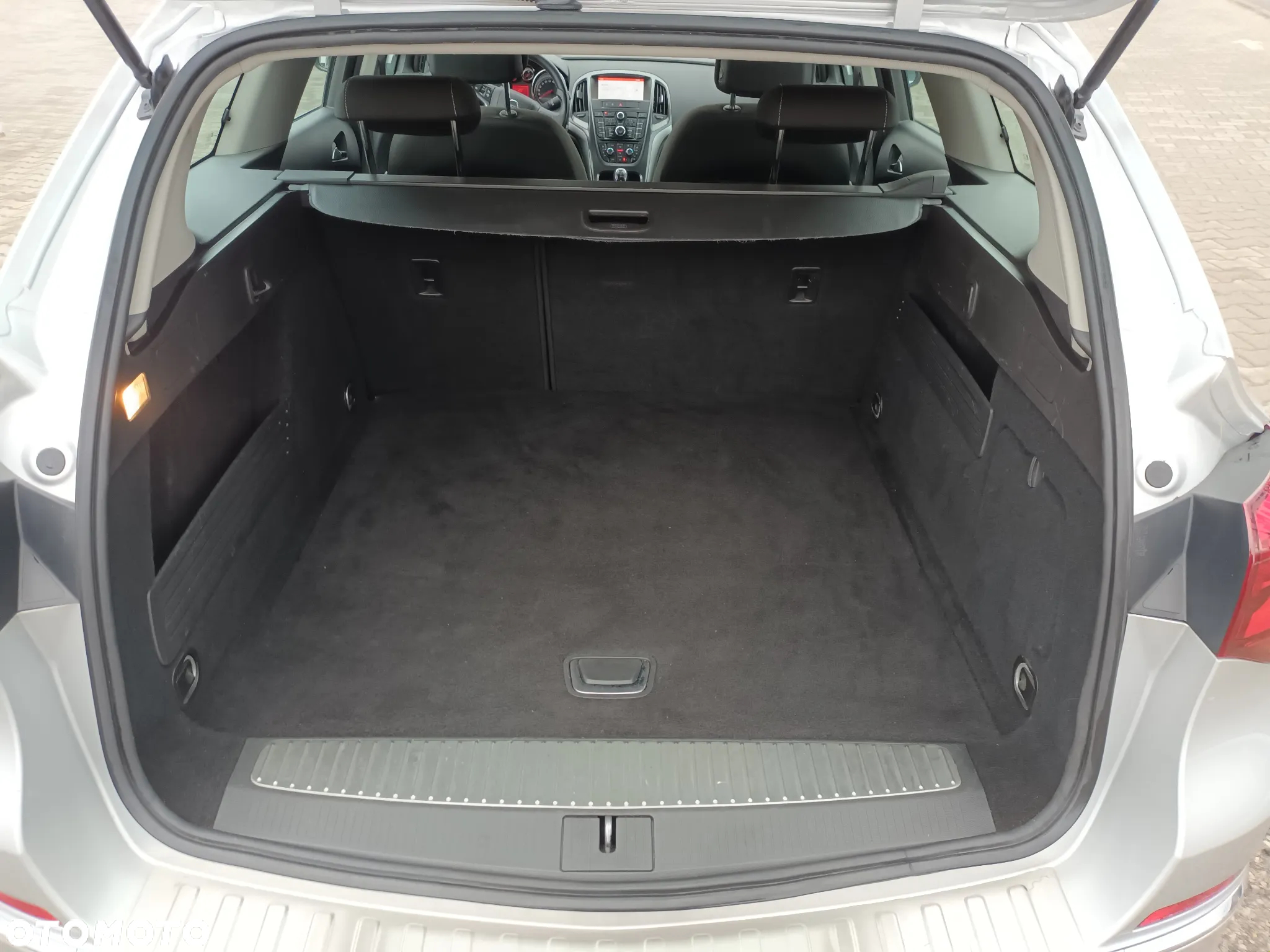 Opel Astra 1.4 Turbo Innovation - 13