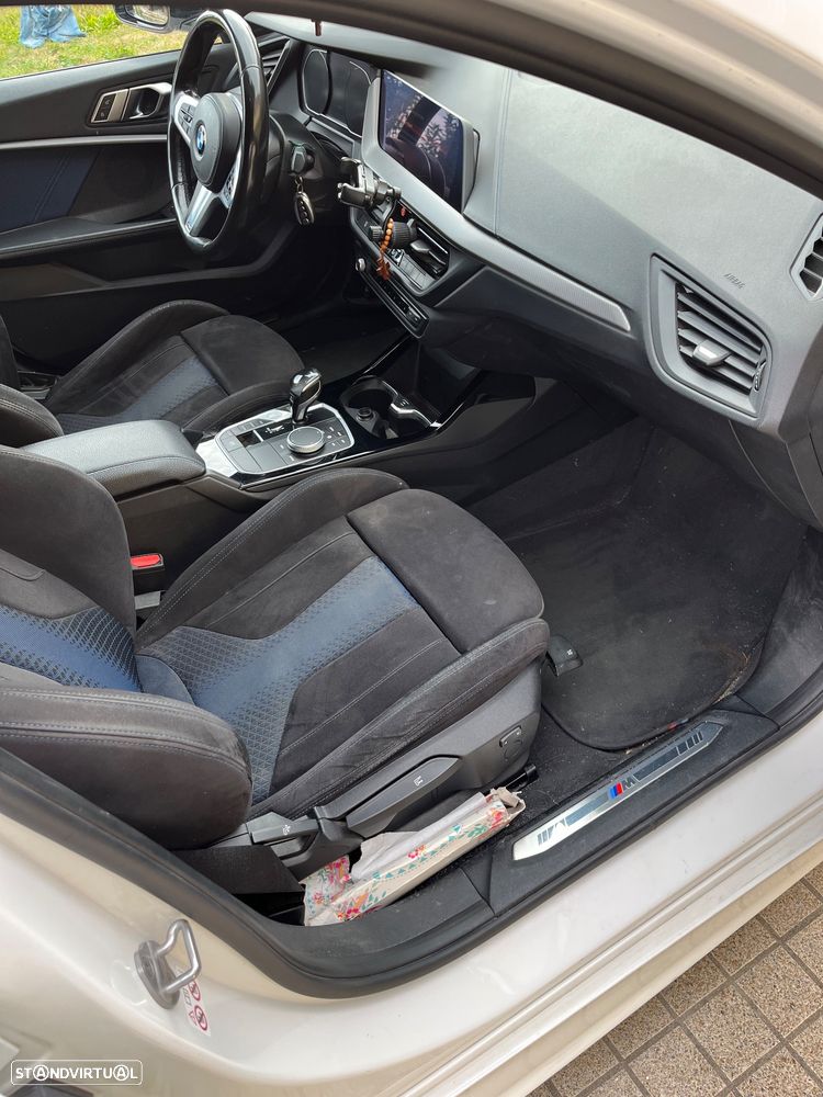 BMW 116 d Pack Desportivo M Auto - 25