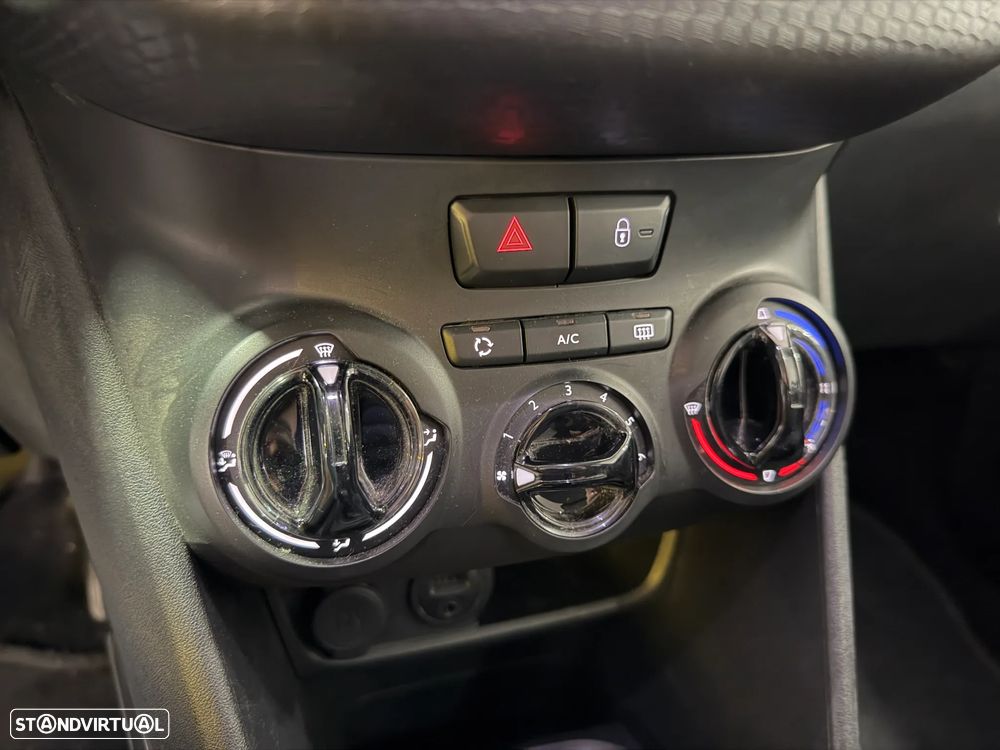 Peugeot 2008 1.2 PureTech Style - 32