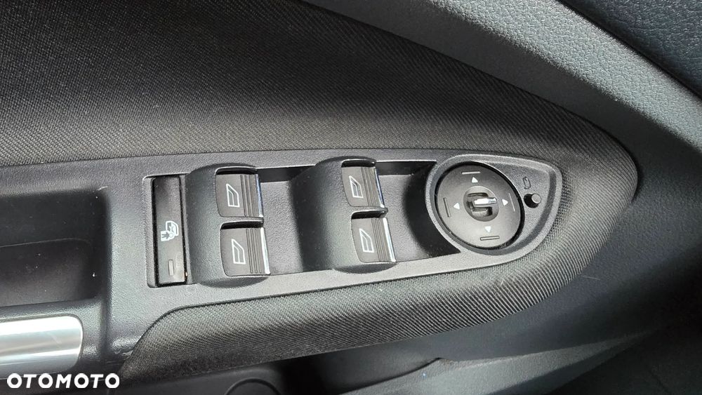 Ford C-MAX 2.0 TDCi Titanium MPS6 - 22