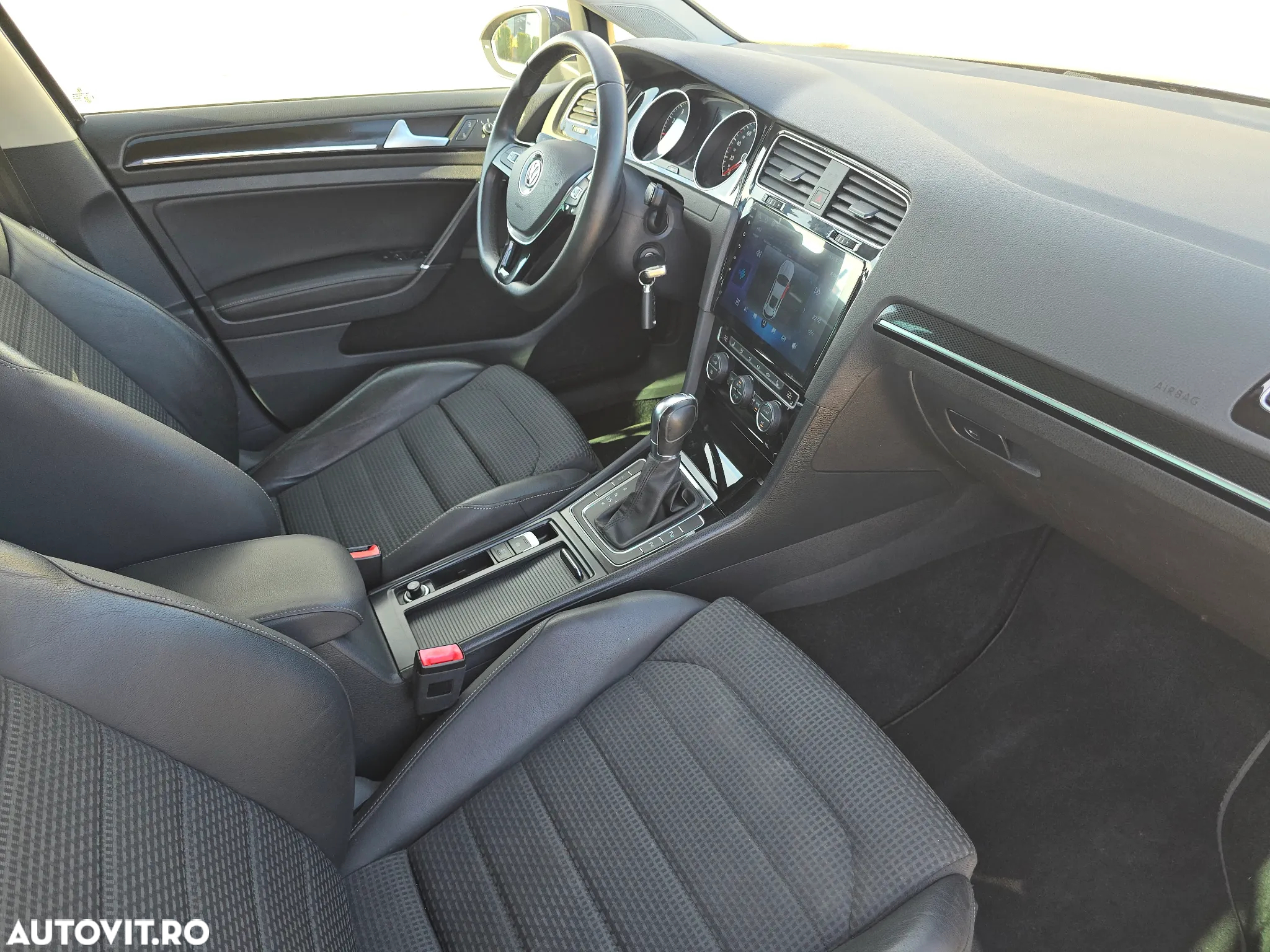 Volkswagen Golf 1.4 TSI ACT BlueMotion Technology DSG Highline - 8