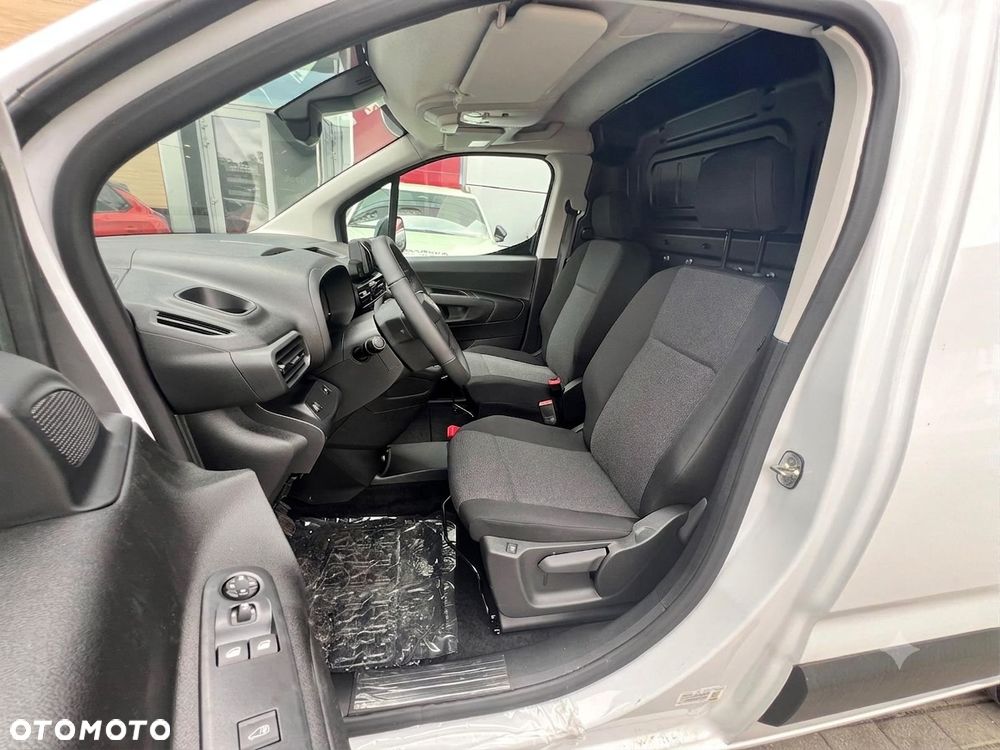 Opel Combo 1.2 Turbo Edition Plus S&S - 11