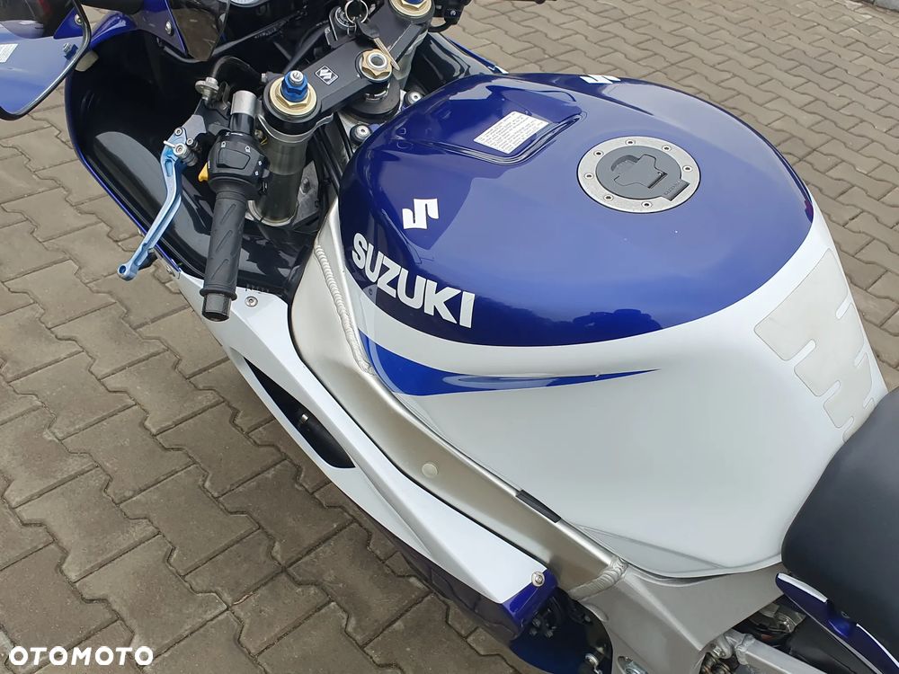Suzuki GSX-R - 4