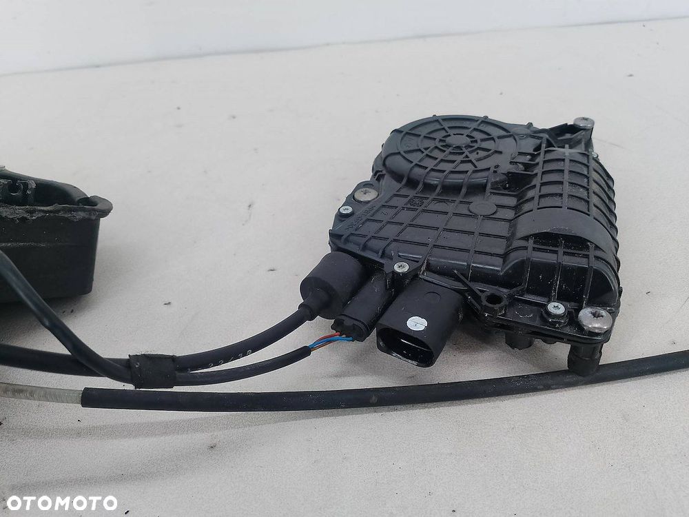 ZAMEK DRZWI LEWY TYŁ BMW SERIA 7 F01 7185687  4153309800 - 4