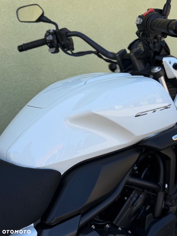 Honda CTX - 17