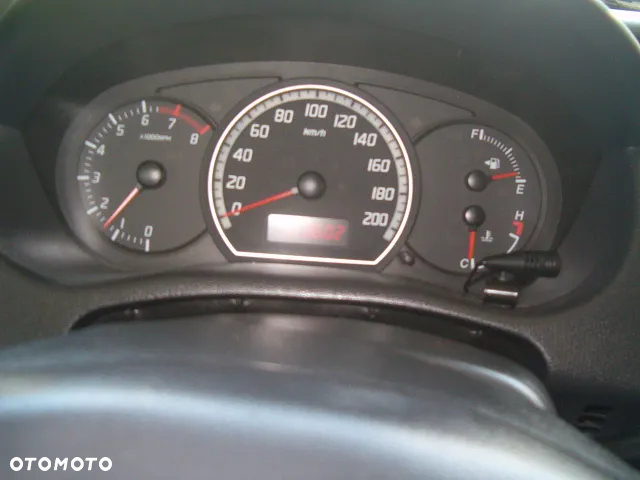 Suzuki Swift - 17