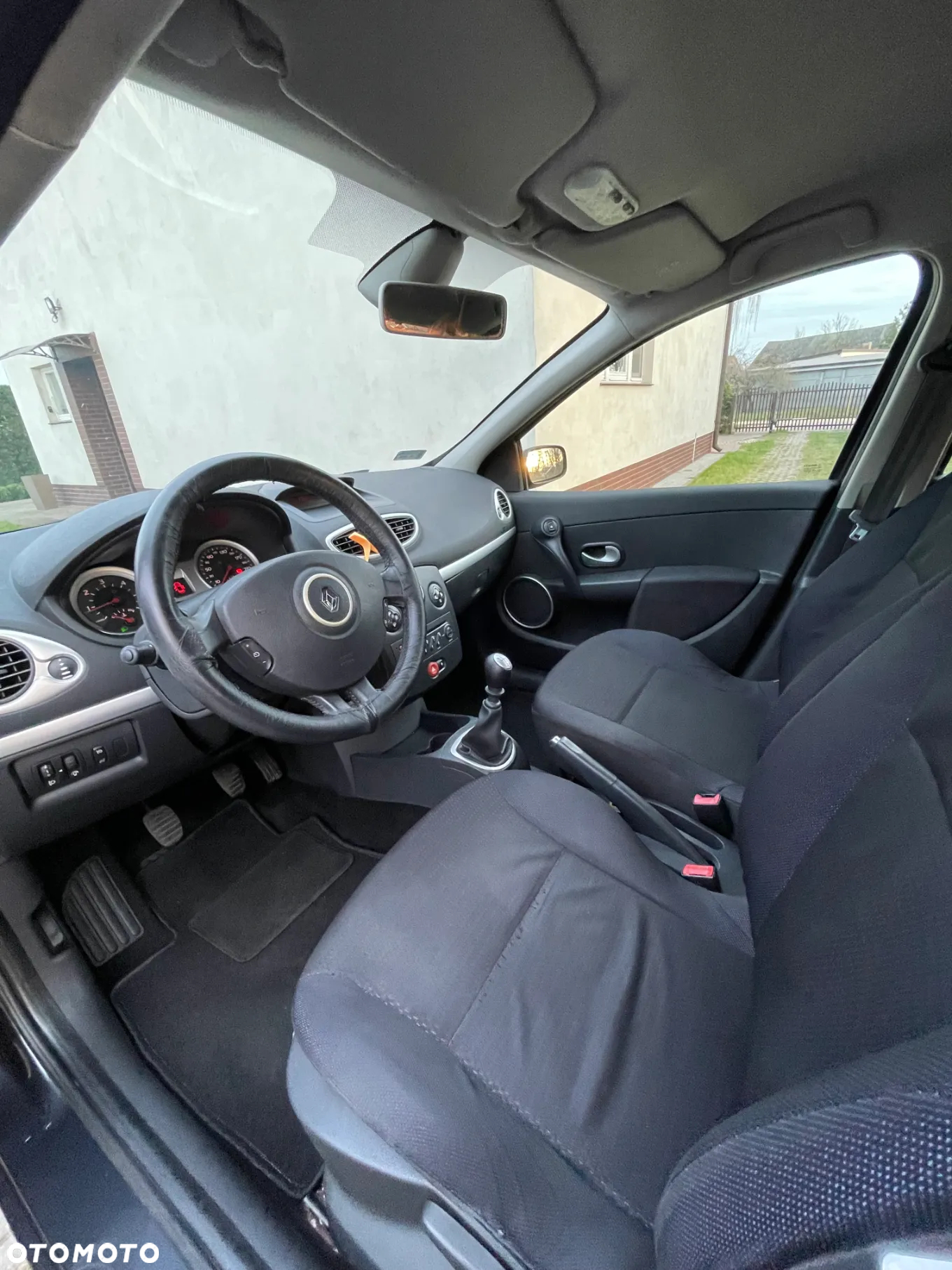 Renault Clio - 12