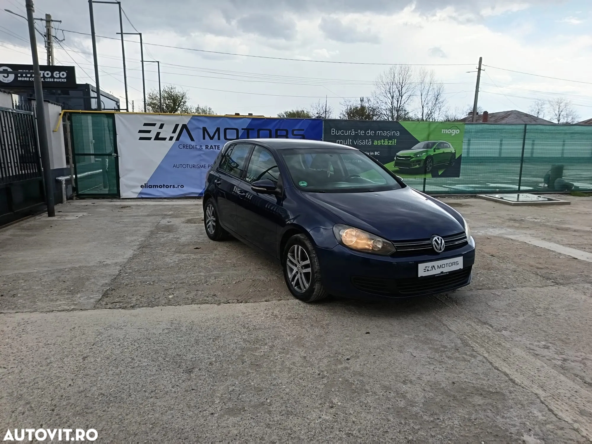 Volkswagen Golf 1.6 TDI DPF Comfortline - 3