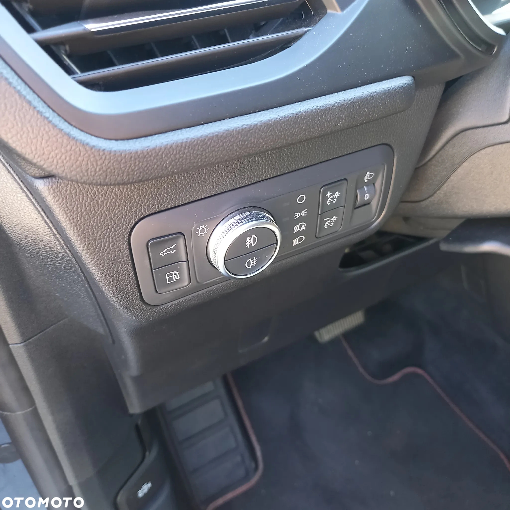 Ford Kuga 2.5P PHEV FWD ST-Line - 18