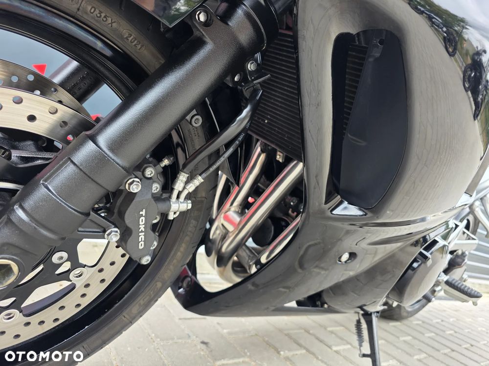 Suzuki GSX - 14