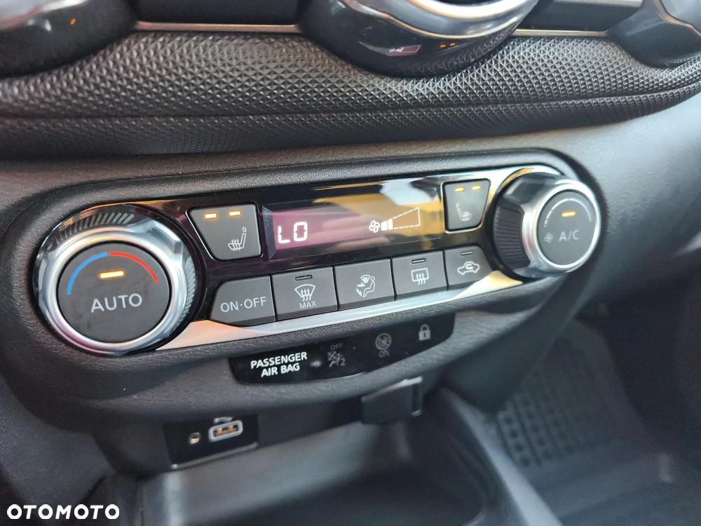 Nissan Juke 1.0 DIG-T Acenta DCT - 24