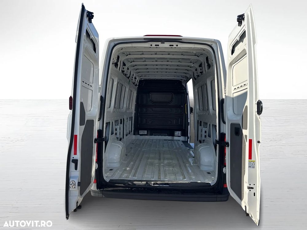 Volkswagen Crafter - 13