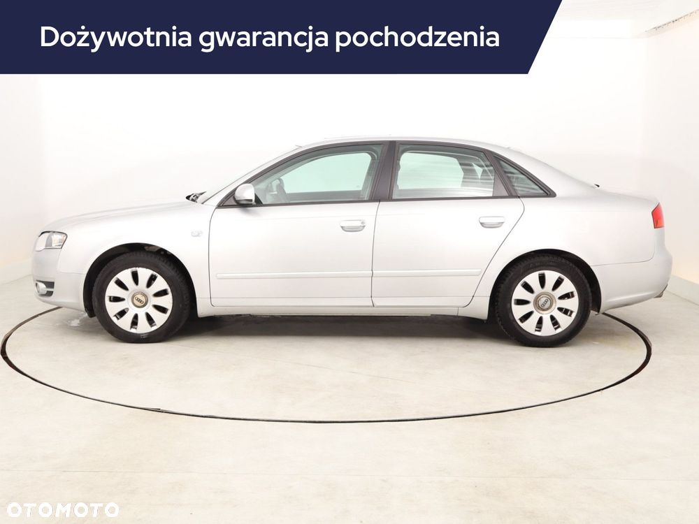 Audi A4 Limousine - 4