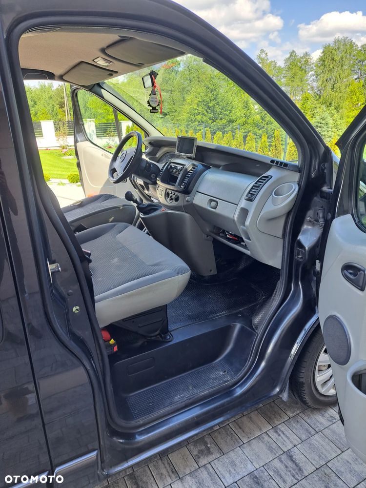 Opel Vivaro L2H1 2.9t - 17
