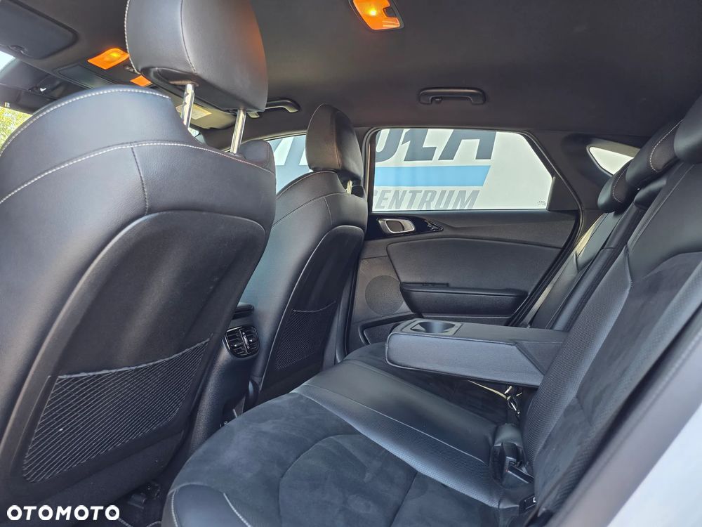 Kia ProCeed 1.5 T-GDI DCT7 OPF GT LINE - 16