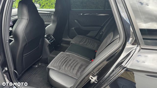 Skoda Superb 2.0 TDI 4x4 Sportline DSG - 9
