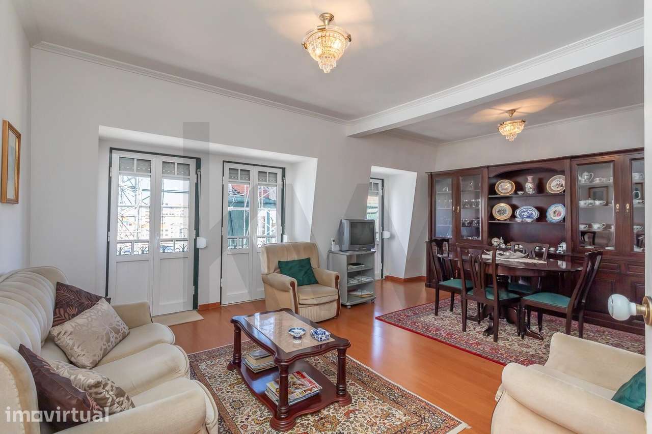 Apartamento T4, oportunidade em Lisboa - Grande imagem: 2/34