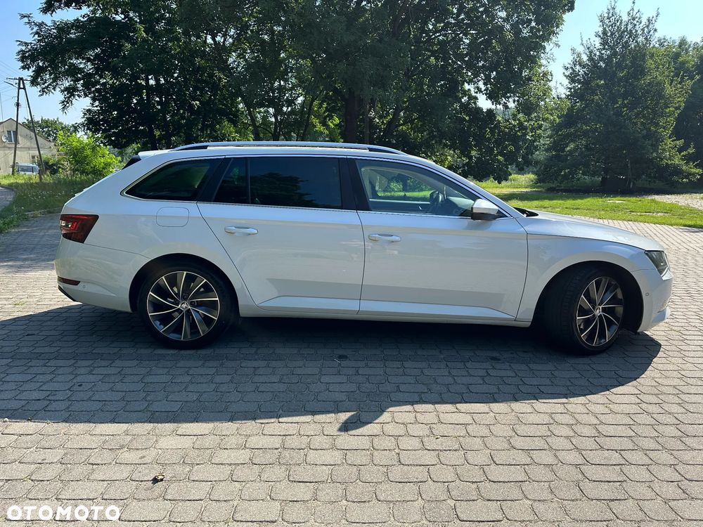 Skoda Superb 2.0 TDI 4x4 L&K DSG - 3