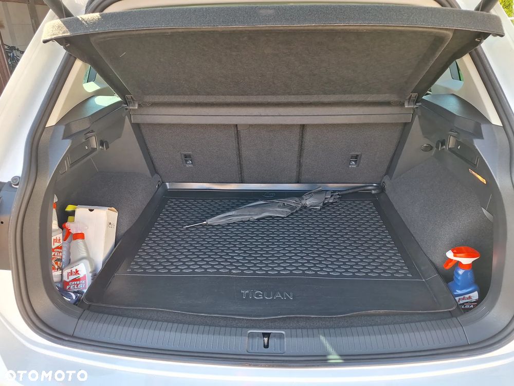 Volkswagen Tiguan - 10