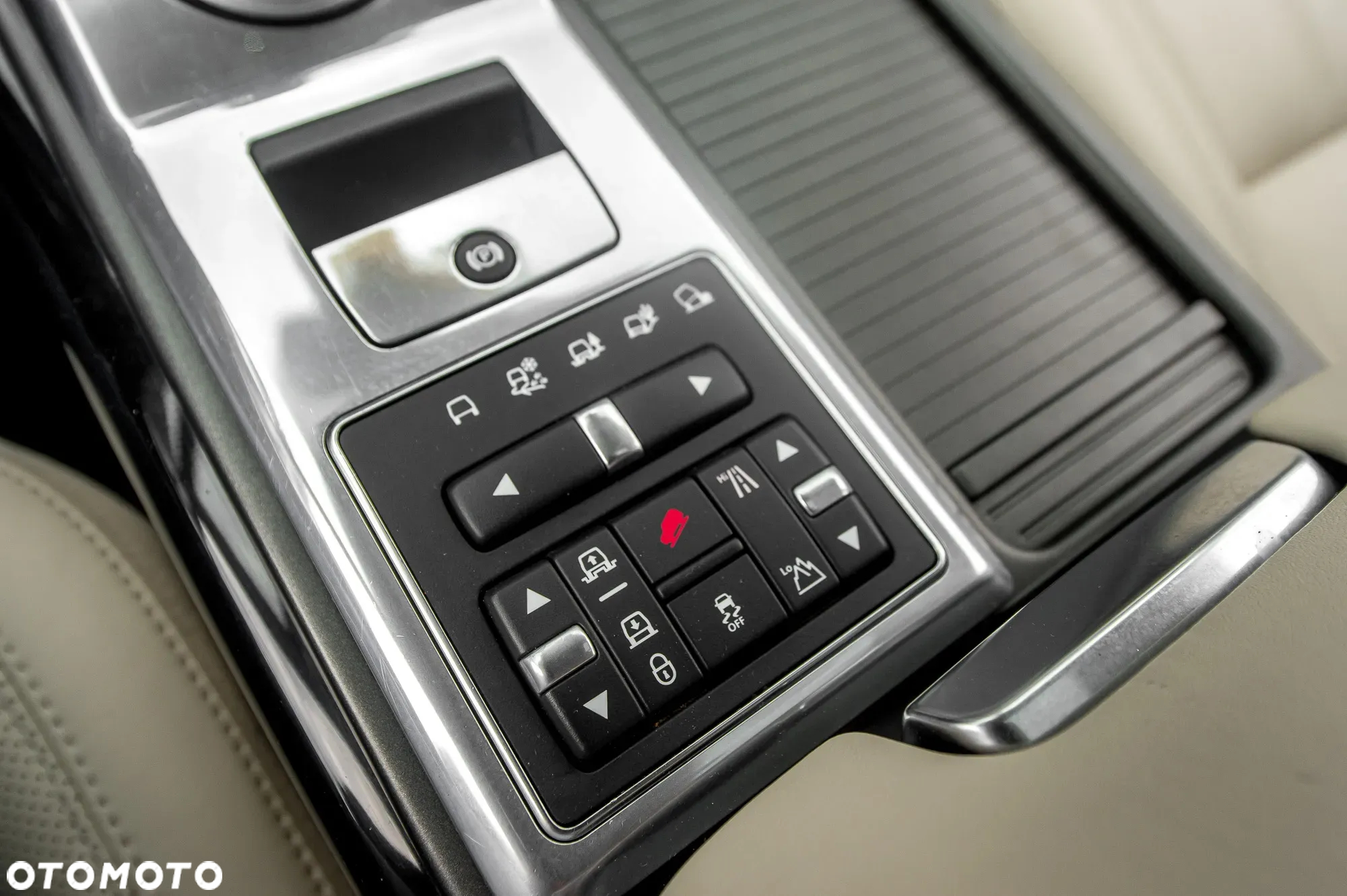 Land Rover Range Rover Sport - 39