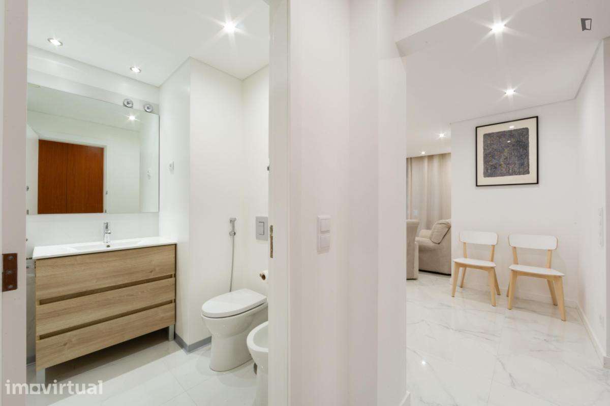 Quarto - localizado em Maia Porto - Grande imagem: 3/25