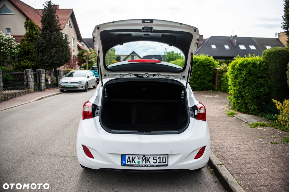 Hyundai i30 1.4 Trend - 14