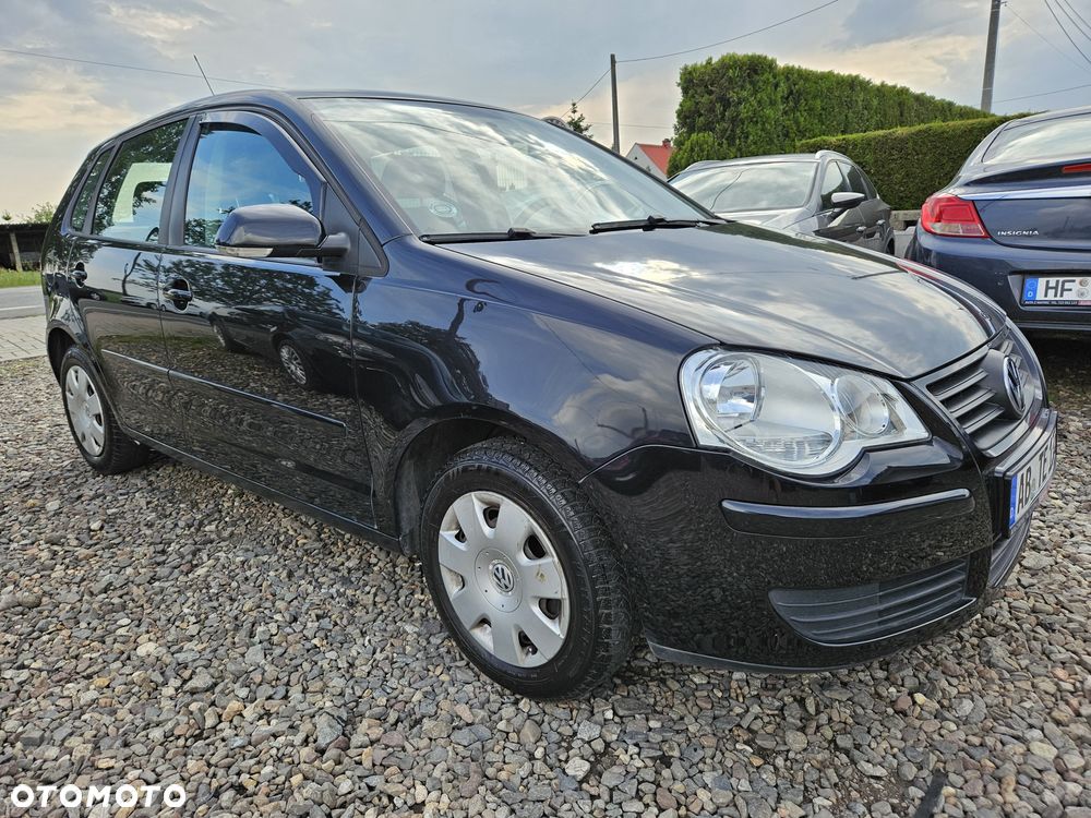 Volkswagen Polo - 2