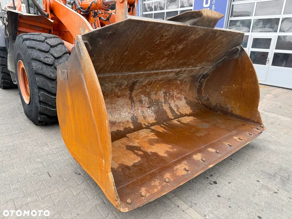 Hitachi ZW310-6 - 24