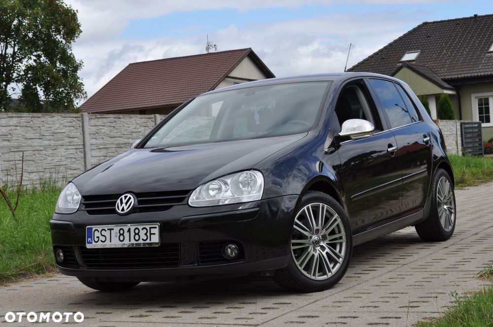 Volkswagen Golf - 1