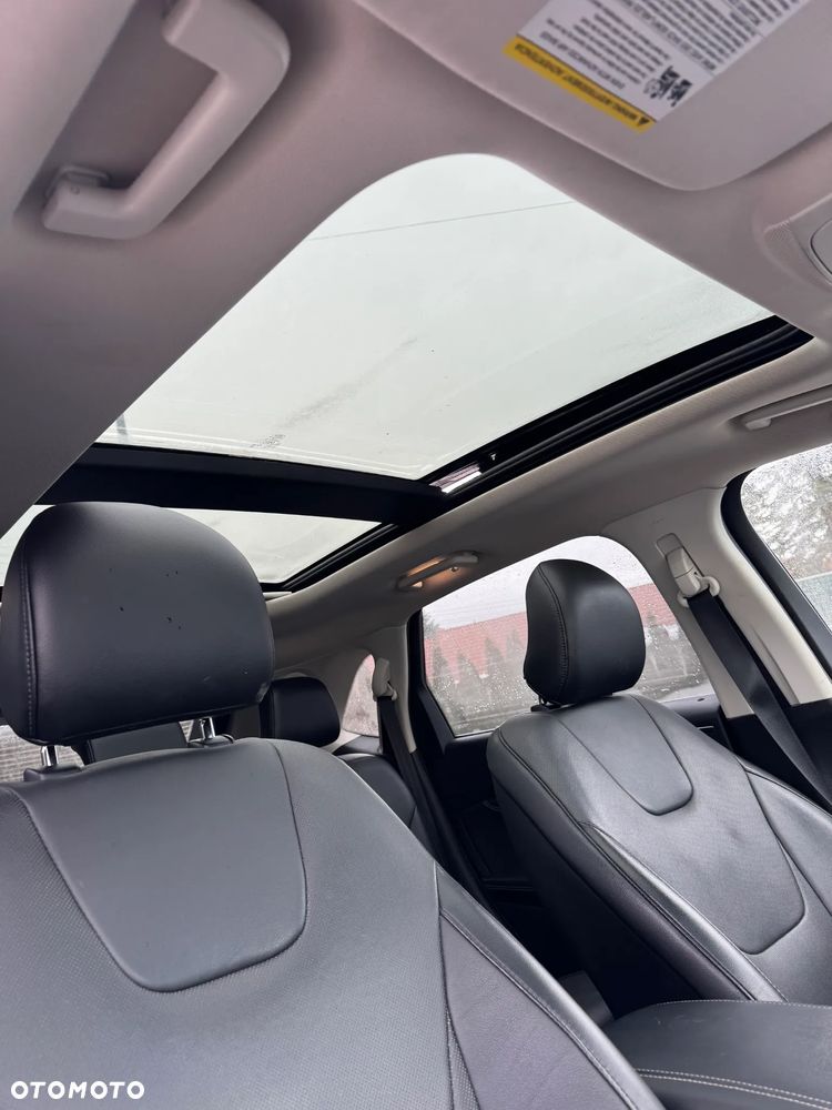Ford Edge - 8