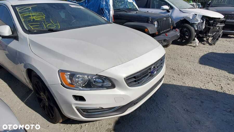 Volvo S60 - 6