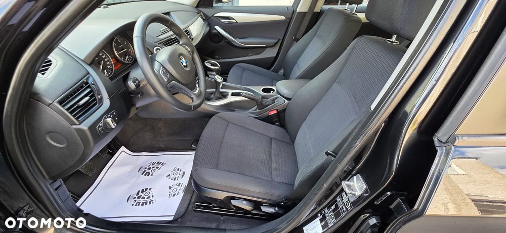 BMW X1 sDrive18d Sport Line - 17