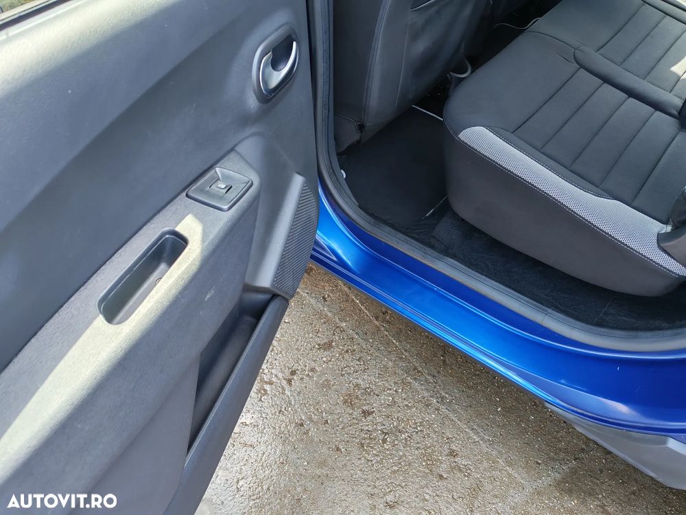 Dacia Lodgy TCe 130 GPF (7-Sitzer) Stepway - 9