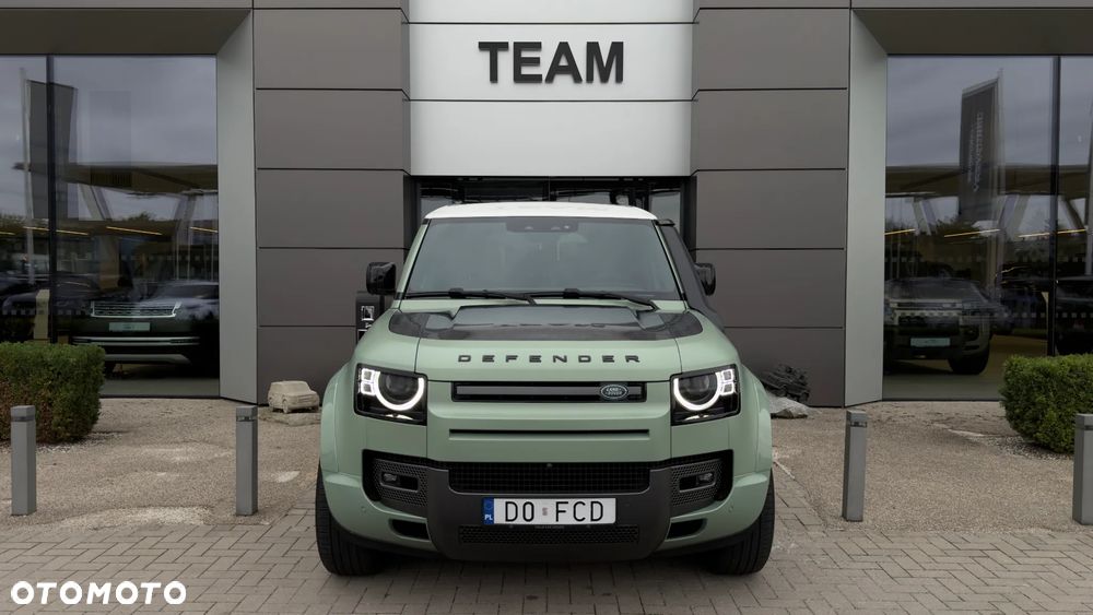 Land Rover Defender - 5