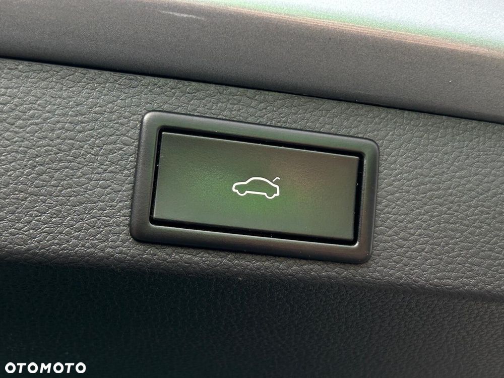 Skoda Karoq 2.0 TDI SCR 4x4 Style DSG - 11