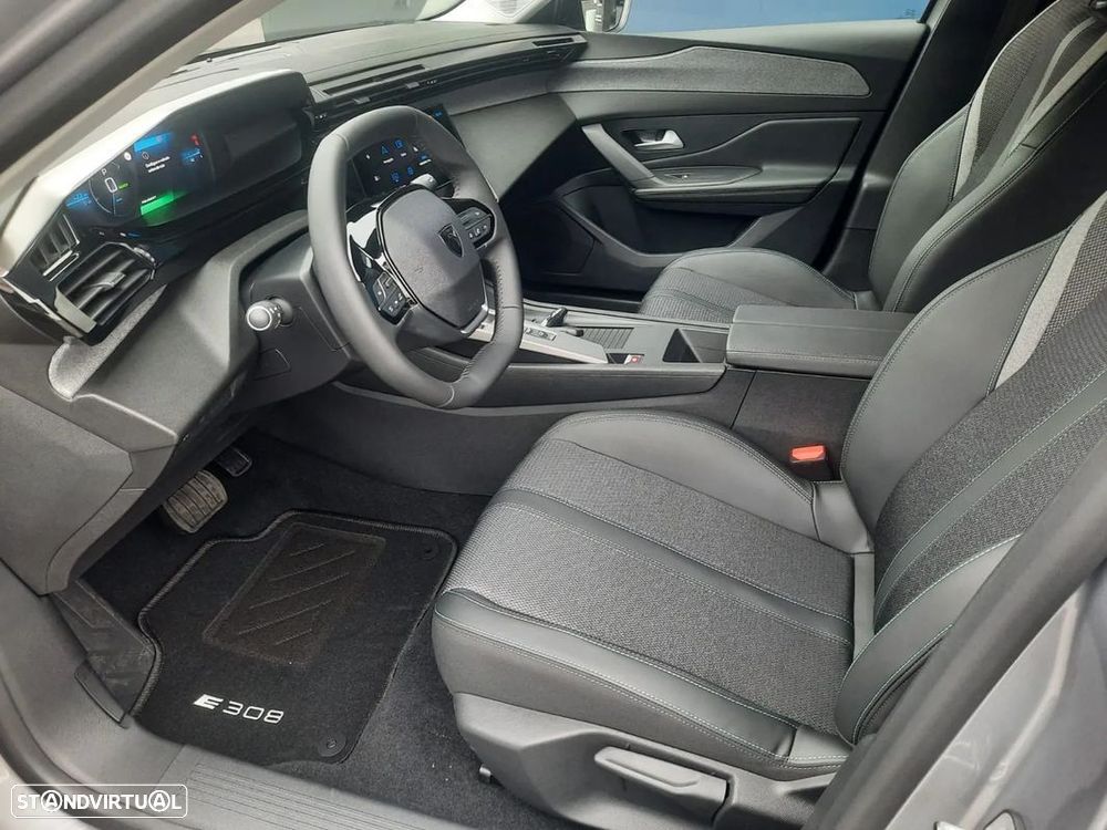 Peugeot e-308 54 kWh Allure - 5