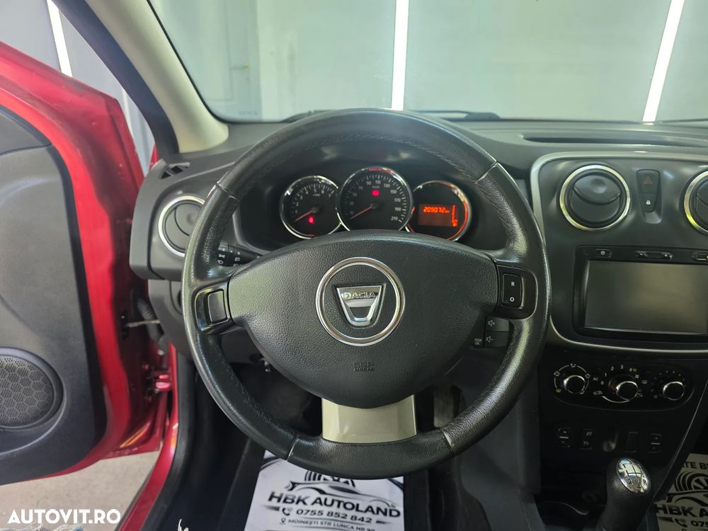 Dacia Sandero TCe 90 Laureate - 14