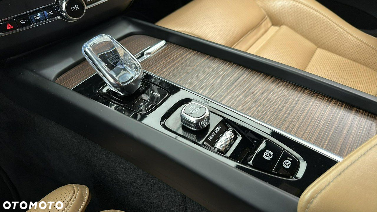 Volvo XC 60 - 18