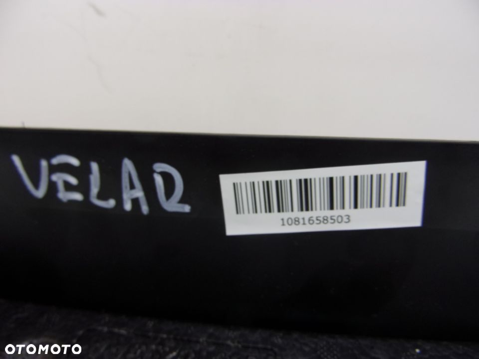 RANGE ROVER VELAR OSŁONA PASA TYLNEGO - 7